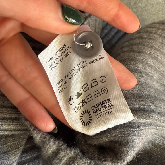 Reformation Cashmere Gray Knit Fatimo Cardigan - Picture 5 of 6